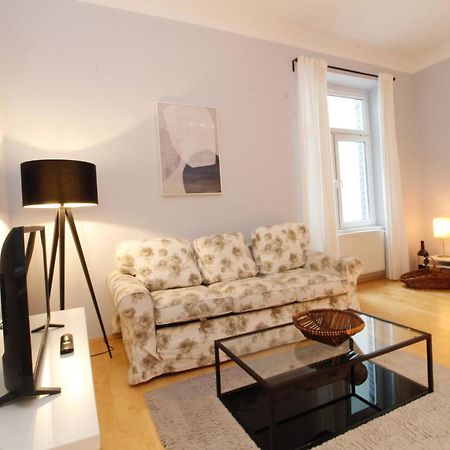 Classy Apartment In The Heart Of ウィーン エクステリア 写真